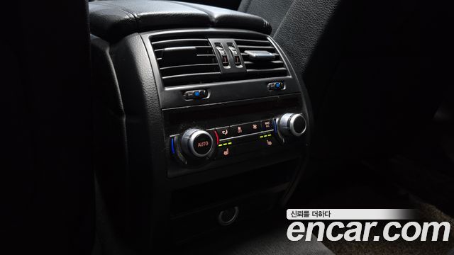 BMW 5 Series (F10) 528i 2015 — фото 18