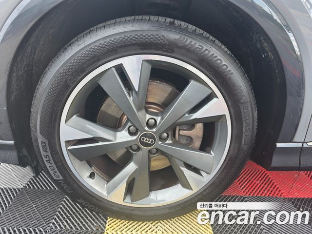 Audi Q4 e-tron (F4) 40 Premium 2022 — фото 11