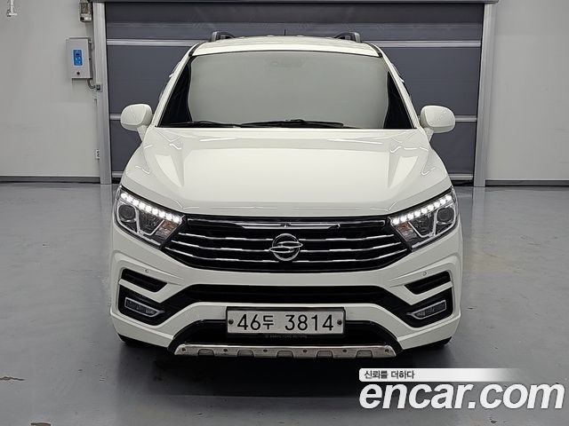 KG Mobility (SsangYong) Korando Turismo 4WD TX 9-seater 2018 — фото 2