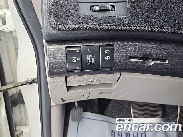 KG Mobility (SsangYong) Korando Turismo 4WD TX 9-seater 2018 — фото 21