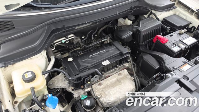 KG Mobility (SsangYong) Tivoli LX 2WD DLX 2016 — фото 6