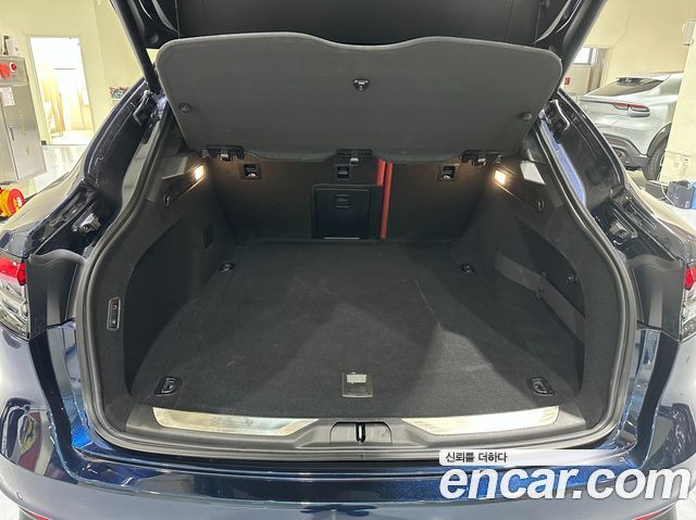 Maserati Levante 3.0 S AWD Modena 2023 — фото 19