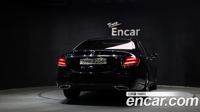 Mercedes-Benz E-Class (W213) E220d Avantgarde 2017 — фото 4