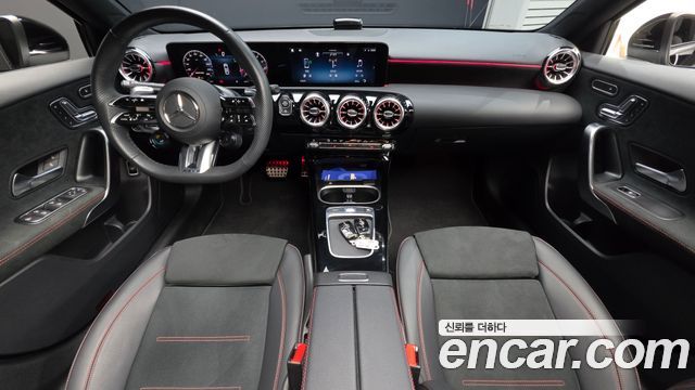 Mercedes-Benz A-Class (W177) AMG A35 4MATIC Sedan 2024 — фото 7