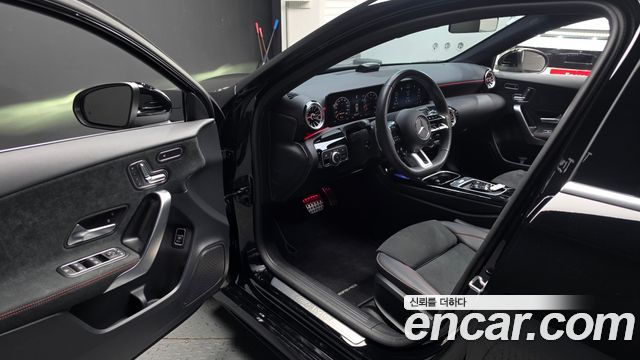 Mercedes-Benz A-Class (W177) AMG A35 4MATIC Sedan 2024 — фото 10
