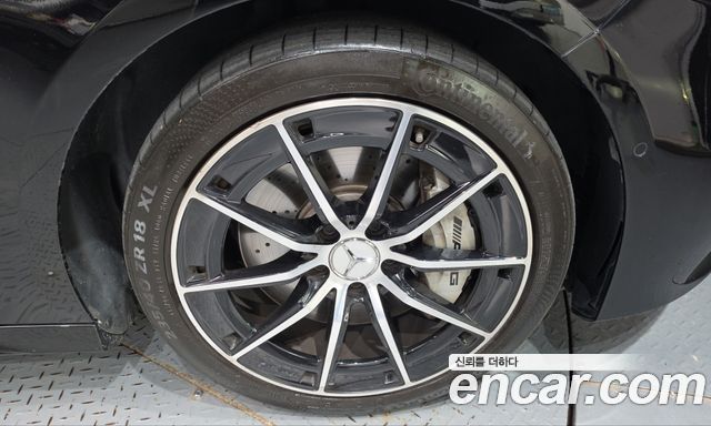 Mercedes-Benz A-Class (W177) AMG A35 4MATIC Sedan 2024 — фото 21