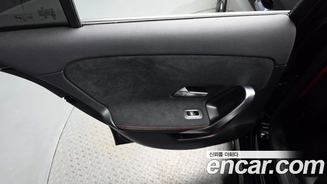Mercedes-Benz A-Class (W177) AMG A35 4MATIC Sedan 2024 — фото 25