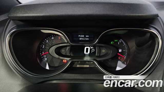 Renault Korea QM3 RE Panoramic Edition 2018 — фото 8