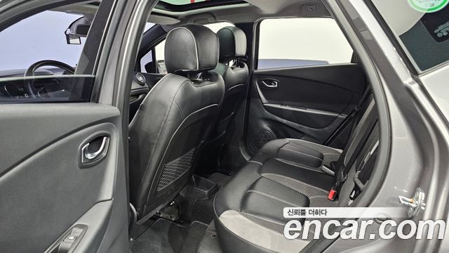 Renault Korea QM3 RE Panoramic Edition 2018 — фото 12