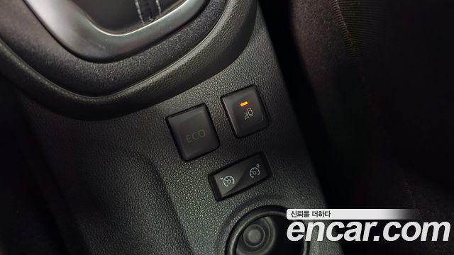 Renault Korea QM3 RE Panoramic Edition 2018 — фото 14