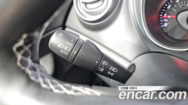 Renault Korea QM3 RE Panoramic Edition 2018 — фото 20