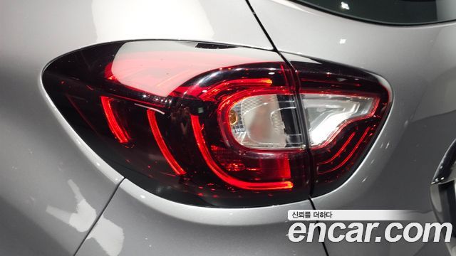 Renault Korea QM3 RE Panoramic Edition 2018 — фото 23