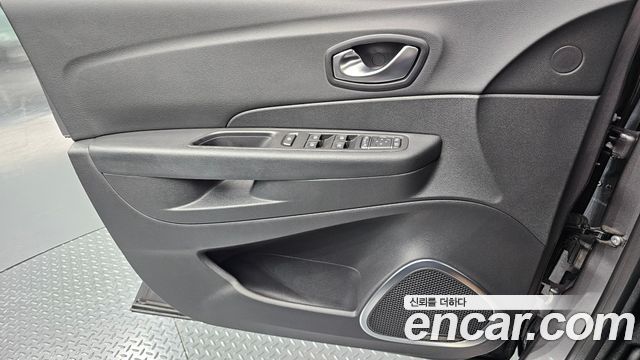 Renault Korea QM3 RE Panoramic Edition 2018 — фото 24