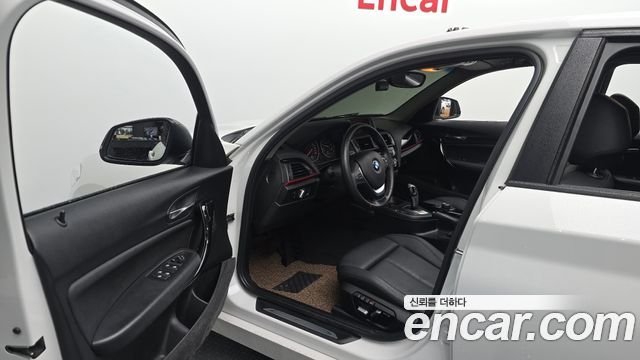 BMW 1 Series (F20) 118d Sport 5Door 2016 — фото 10