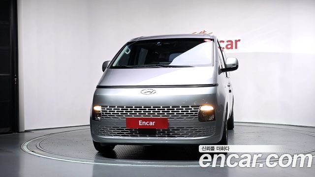 Hyundai Staria Tourer 11-Seater Modern 2023 — фото 3