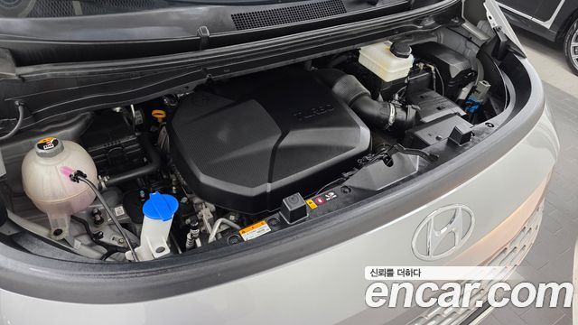 Hyundai Staria Tourer 11-Seater Modern 2023 — фото 6