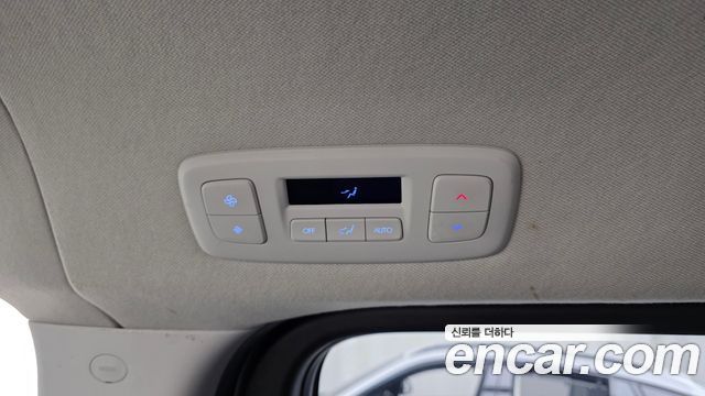 Hyundai Staria Tourer 11-Seater Modern 2023 — фото 19