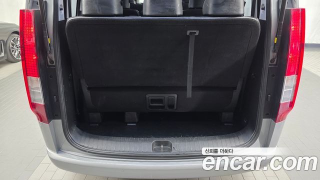 Hyundai Staria Tourer 11-Seater Modern 2023 — фото 20