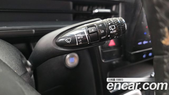 Hyundai Staria Tourer 11-Seater Modern 2023 — фото 30