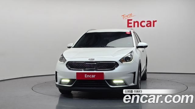 Kia Niro Prestige 2018 — фото 3