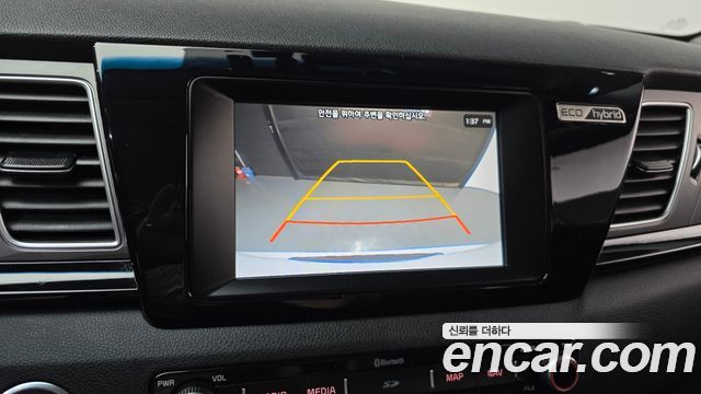 Kia Niro Prestige 2018 — фото 14