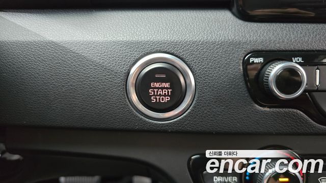 Kia Niro Prestige 2018 — фото 19