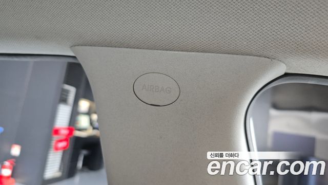 Kia Niro Prestige 2018 — фото 32