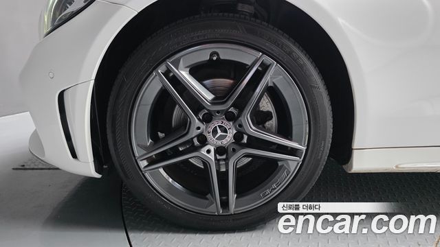 Mercedes-Benz C-Class (W205) C200 AMG Line 2021 — фото 5