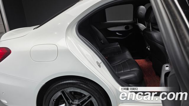 Mercedes-Benz C-Class (W205) C200 AMG Line 2021 — фото 15