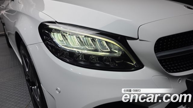 Mercedes-Benz C-Class (W205) C200 AMG Line 2021 — фото 28