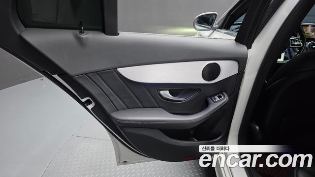 Mercedes-Benz C-Class (W205) C200 AMG Line 2021 — фото 31