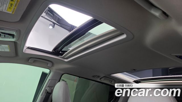 Toyota Sienna 3.5 AWD 2015 — фото 21