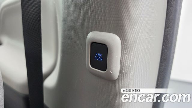 Toyota Sienna 3.5 AWD 2015 — фото 22