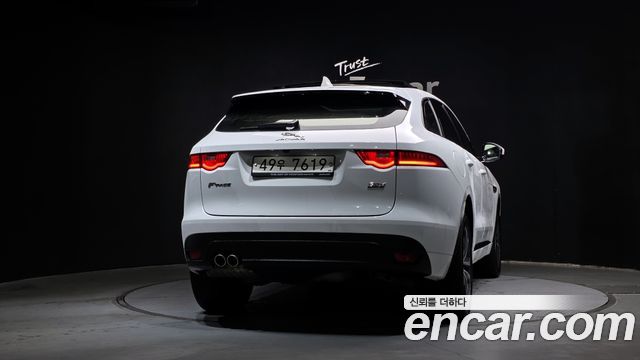 Jaguar F-PACE 20d R-Sport 2018 — фото 4