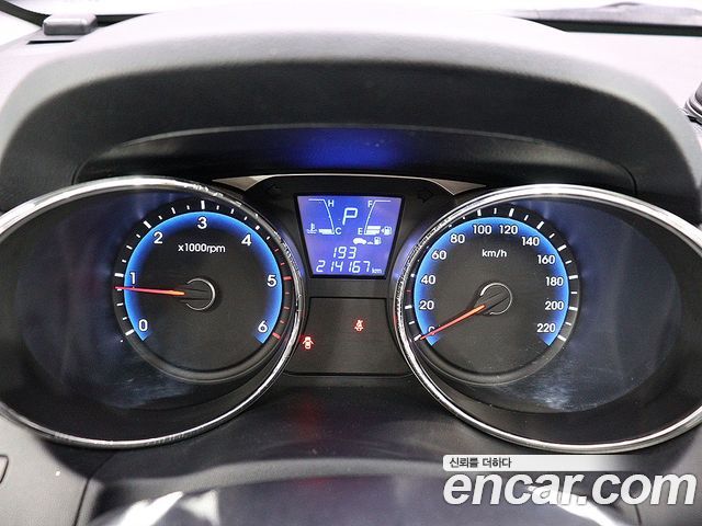 Hyundai Tucson ix Diesel 2WD LX20 Luxury 2013 — фото 6