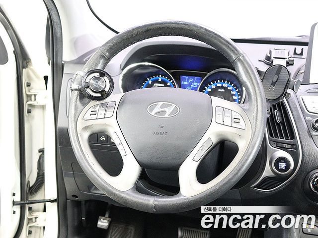 Hyundai Tucson ix Diesel 2WD LX20 Luxury 2013 — фото 19