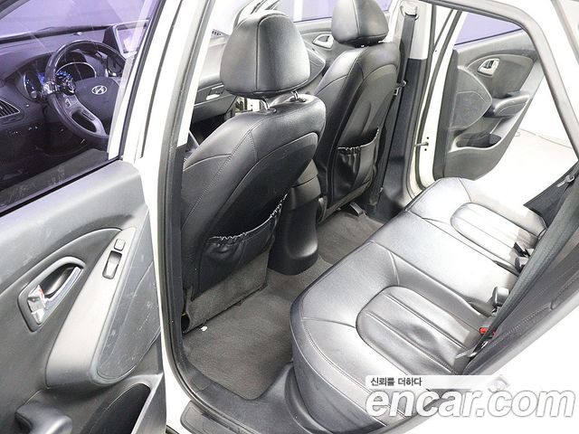Hyundai Tucson ix Diesel 2WD LX20 Luxury 2013 — фото 20