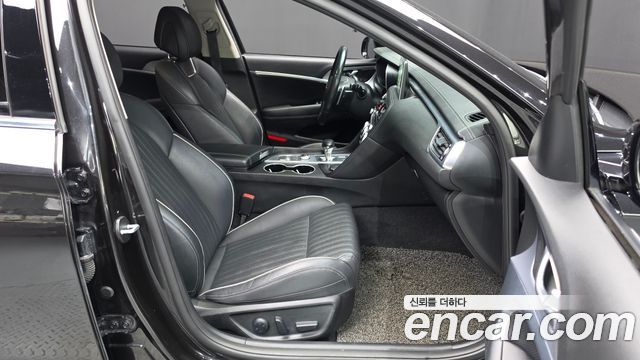 Genesis G70 2.0T AWD Supreme 2018 — фото 26