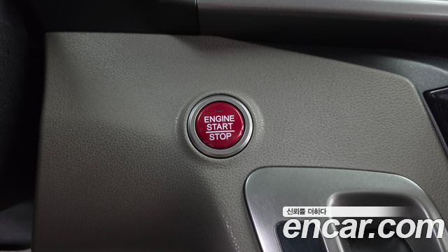 Honda Odyssey 3.5 4th 2014 — фото 29