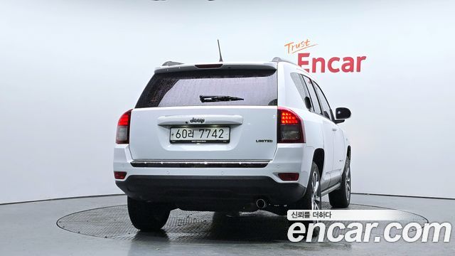 Jeep Compass 2.4 Limited 1st 2014 — фото 4