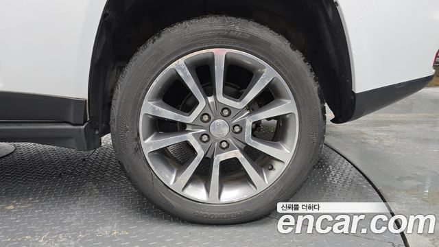 Jeep Compass 2.4 Limited 1st 2014 — фото 21