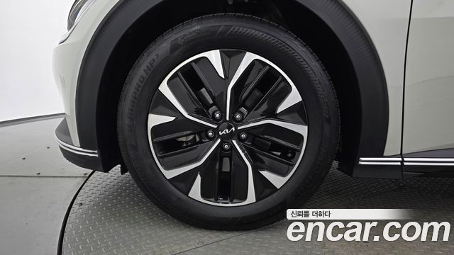 Kia EV6 Long Range Air 2023 — фото 5