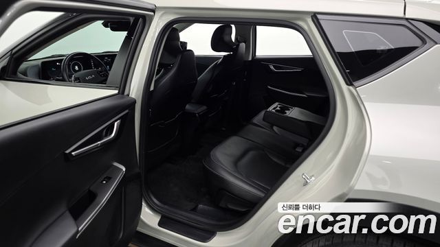 Kia EV6 Long Range Air 2023 — фото 26