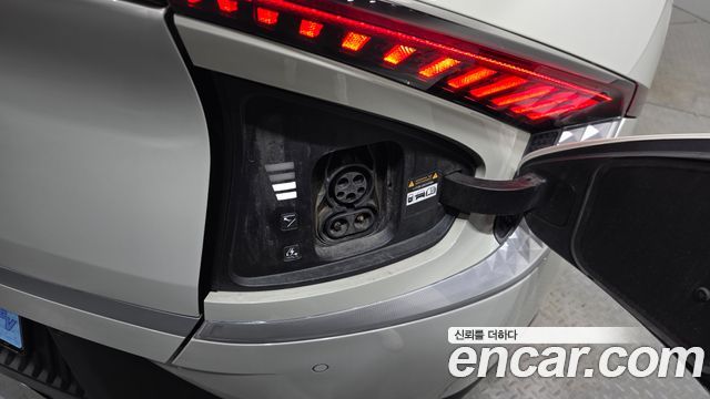 Kia EV6 Long Range Air 2023 — фото 33