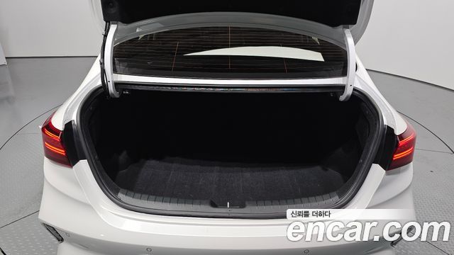 Kia K3 (II) 1.6 Prestige 2023 — фото 30