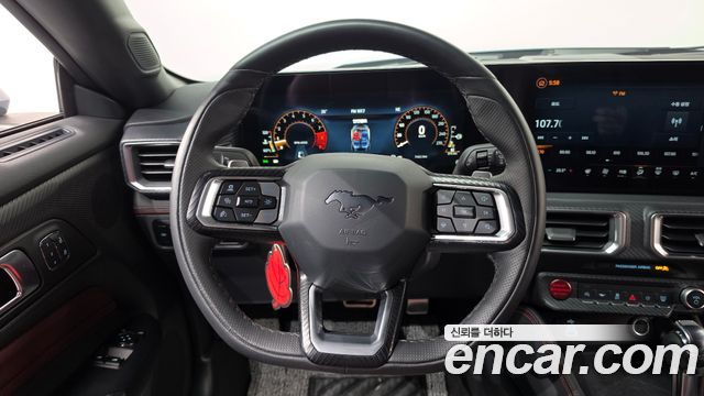 Ford Mustang (VII) 5.0 GT Premium Coupe 2025 — фото 18