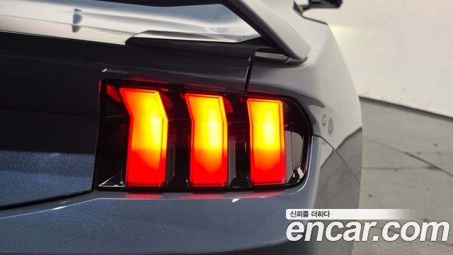 Ford Mustang (VII) 5.0 GT Premium Coupe 2025 — фото 29