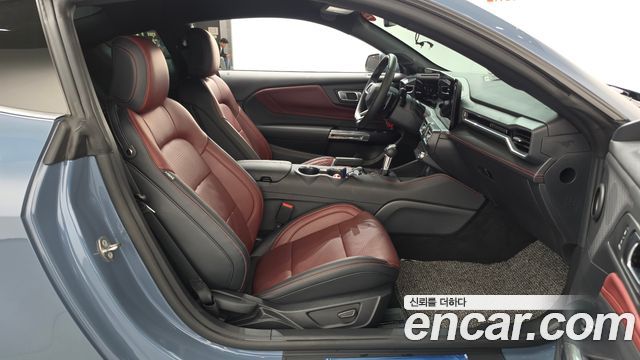 Ford Mustang (VII) 5.0 GT Premium Coupe 2025 — фото 32