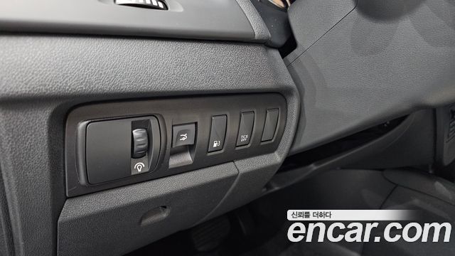 Renault Korea SM3 Neo SE 2017 — фото 17