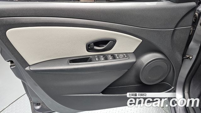 Renault Korea SM3 Neo SE 2017 — фото 24
